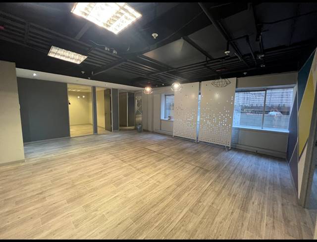 1,184M² OFFICE TO LET IN ROSEBANK